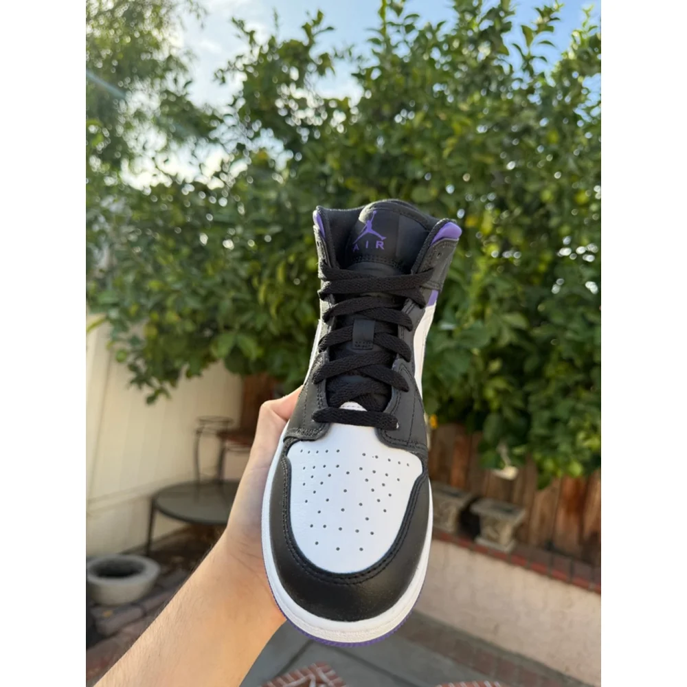 Nike Air Jordan 1 mid iris purple 554725-095 8w or 6.5 kids